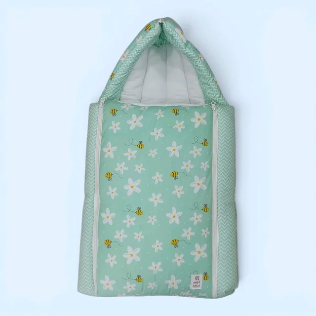Kinder County Muslin Carry Bed - Green