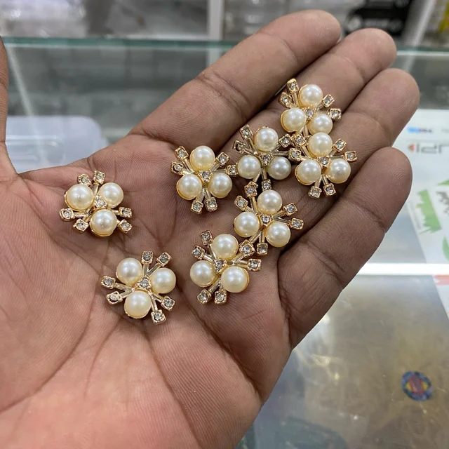 Brooch Flower White - Pack of 5 Pieces