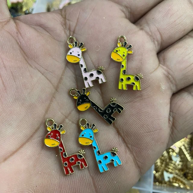 Giraffe Charms (Random Colors) - Pack of 6pcs