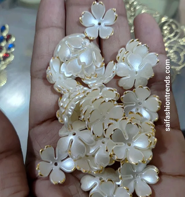 Brooch Flower Light Cream Color With Golden Border -25 Grams Five Petals Type 12