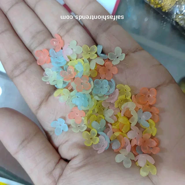 Brooch Flower -10 Grams Mixed Color Type 14