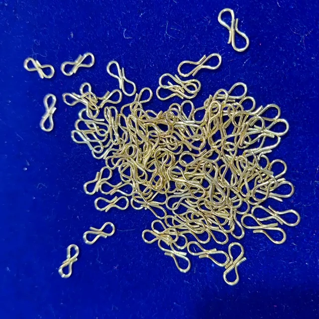 S Type Hook Gold Color -10 Grams