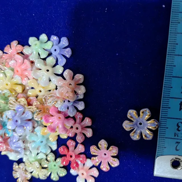Multi Color With Gold Color Outline Flower -10 Grams (6 Petals)