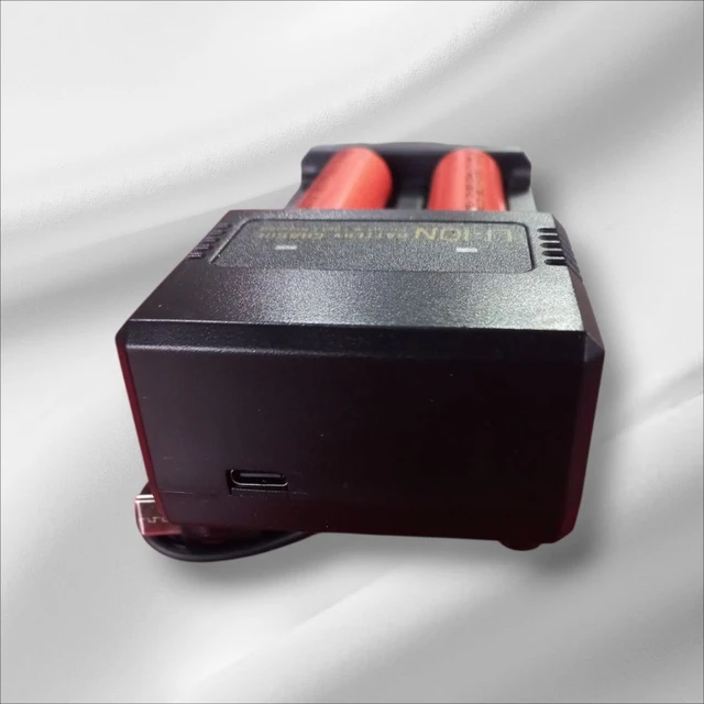 3.7V Lithium Battery Charger