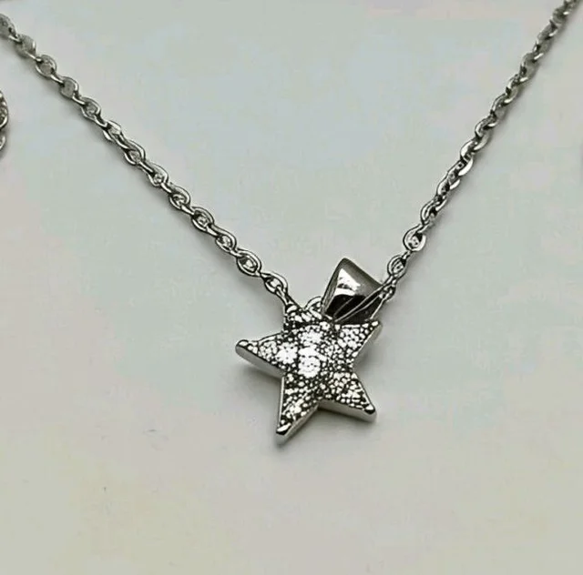 Twinkle Star Pendant 