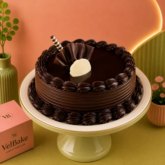 Rich Chocolate Truffle Cake