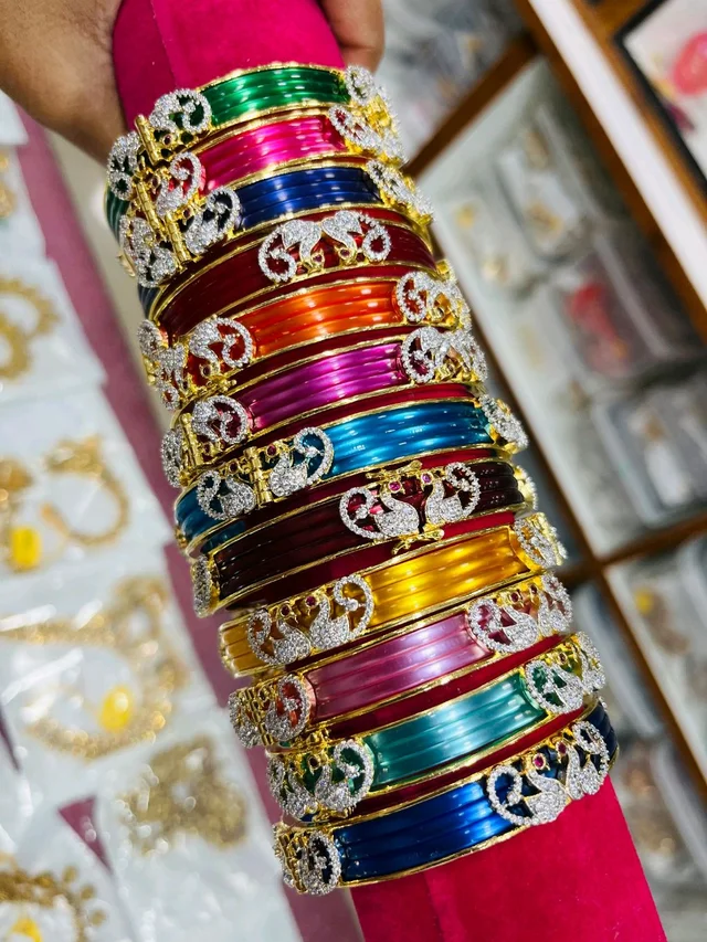 Treding 12 In 1 Bangles 2.8