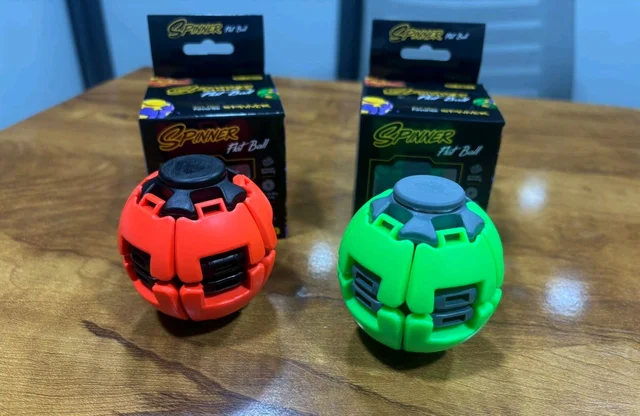 Fidget Rotating Ball