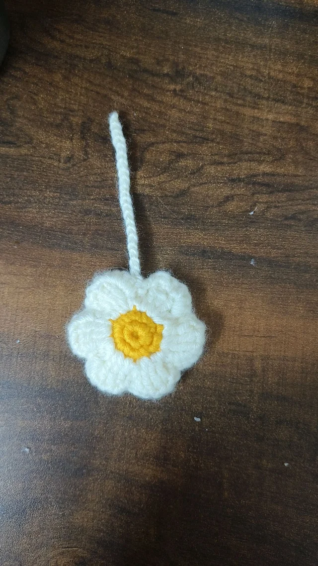 Daisy Bag Charm