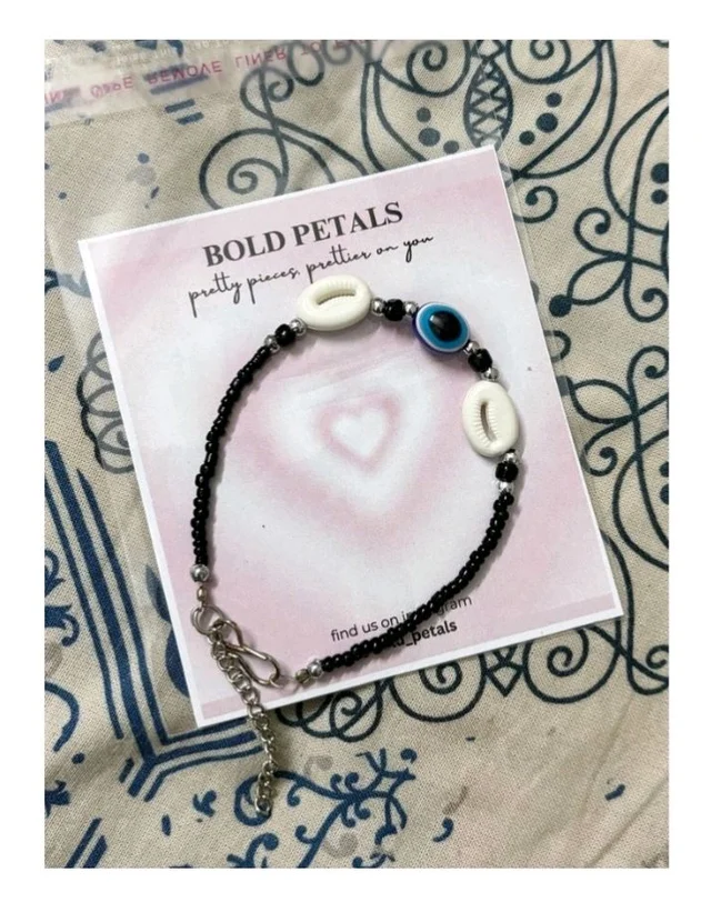 evil eye shell bracelet