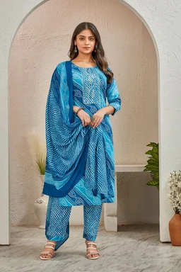 BLACK PATTI
Kurta, Salwar & Dupatta Set