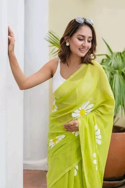 Floral Print Handloom Pure Cotton Saree (Light Green)
