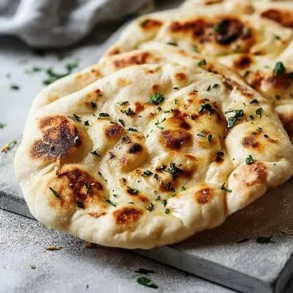 Garlic Butter Naan    {City Hotel}
