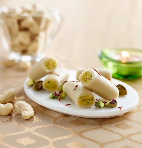 Kesar Roll   {Ramdev Misthan}