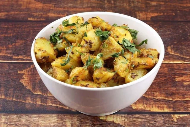 Aaloo Jeera   {Highway Dhaba}