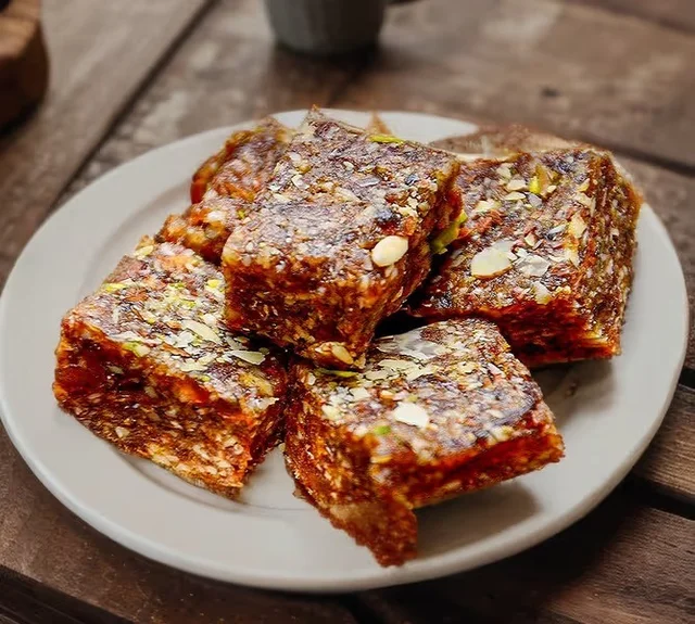 Fruit Burfi    {Ramdev Misthan}