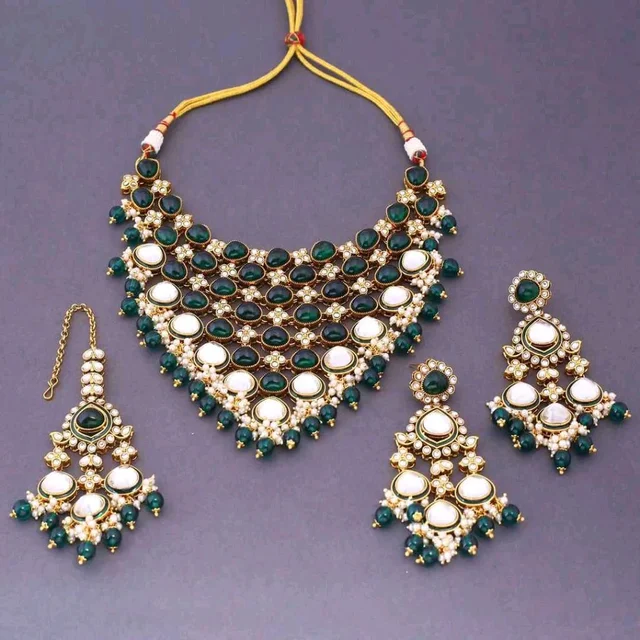 Gold-Plated Kundan Jewellery Set - green