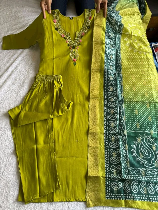 Kurti Pant Dupatta Set - parrot Green