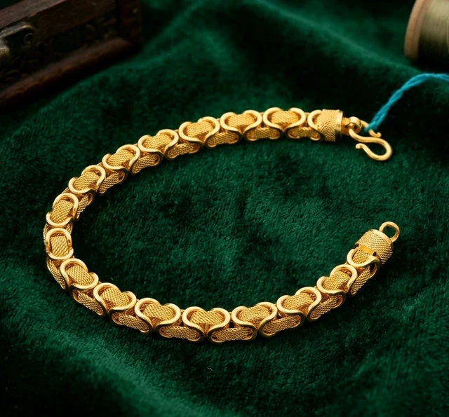Bracelet For mens & womens (1gm Gold plated)