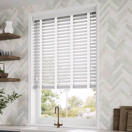 Vfm Decor Wooden Venetian Blinds In Ahmedabad