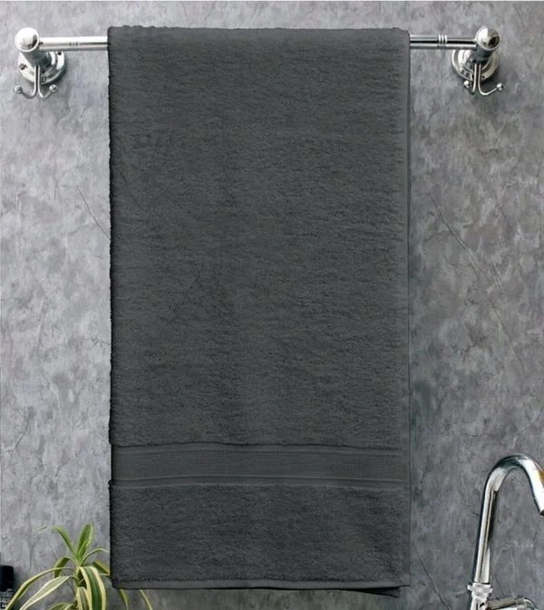 Bombay Dyeing 100% Cotton Tulip Pool Towel Size 90 X 180 Cm In Ahmedabad Gujarat India
