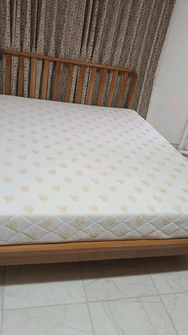 Kurlon Komfort Universe Eloquence 32dn HR Foam Mattress With 15 Years Warranty in bodakdev ahmedabad gujarat india - 72 X 36 - 72 x 36 x 4
