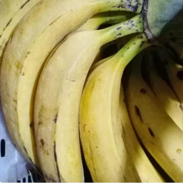 Nenthrapazam nadan900 to 1kg (Fruits)