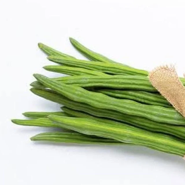 Drumstick / Muringakol 200gm to 250gm (Veg)