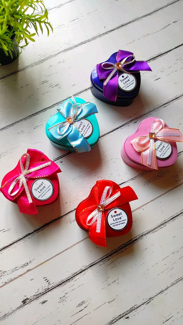 Heart Shaped Tin Box - Hot Pink / Magenta