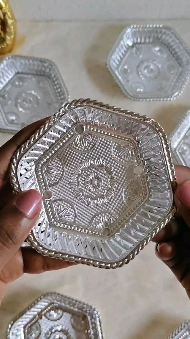 Mini Silver Coated Tray (10 Pcs)