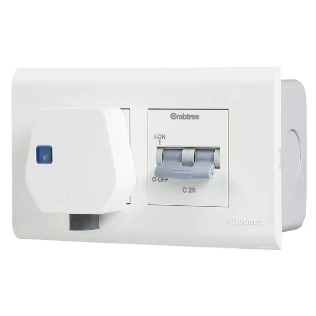 Havells 4 Module Combined Box with Double Pole MCB & 6A/16A Heavy Duty Socket | ACVCKSW042