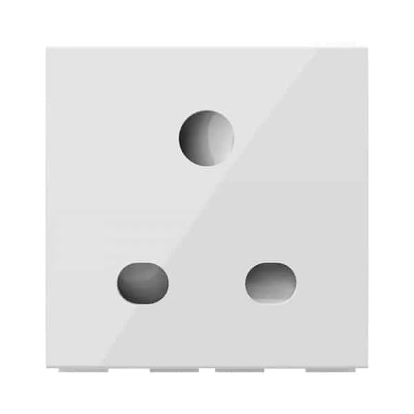 GM Four Five 6A Socket 3 Pin (Glossy White)