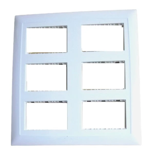 Legrand Britzy Plate 18M - White