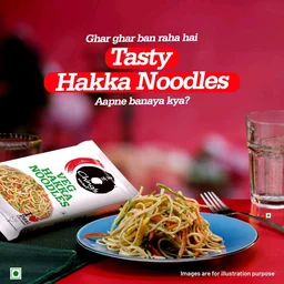 Ching's Secret Veg Hakka Instant Noodles - 560g