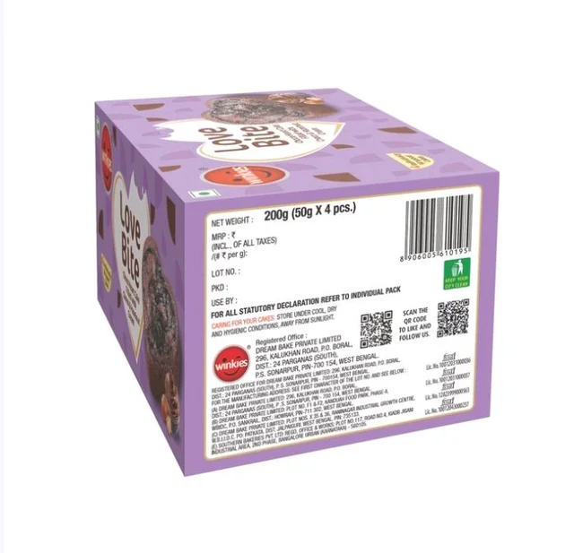 Winkies Love Bite Chocolate & Hazelnut Heart Filled Cake - 200 g