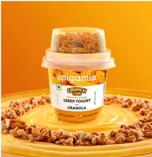 Epigamia Mango Crunch Flavoured Greek Yogurt with Granola - 115 g