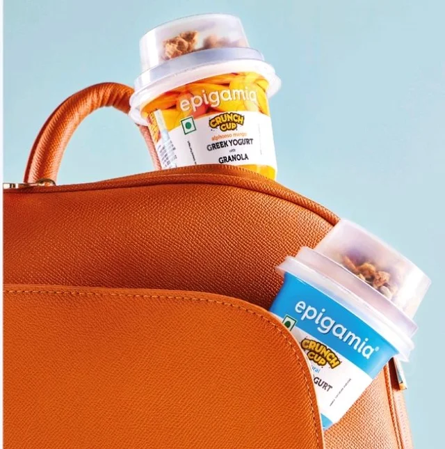 Epigamia Mango Crunch Flavoured Greek Yogurt with Granola - 115 g