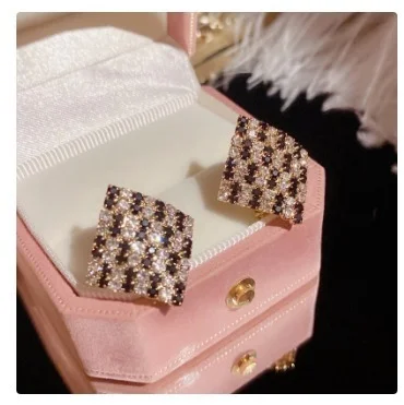 Dipti Square earrings - Free size