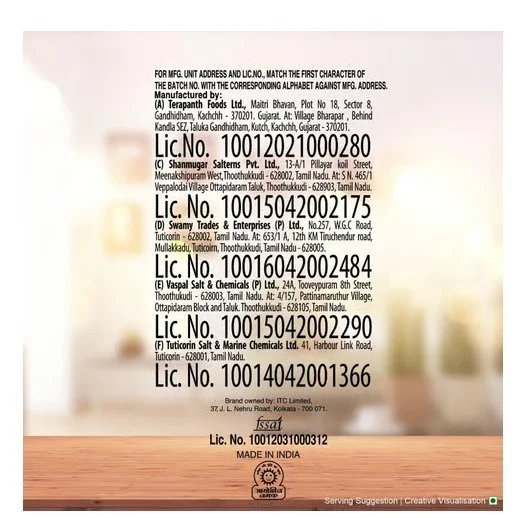 Aashirvaad Iodized Natural Salt 1 kg - Edible Common Salt (85%), Potassium Chloride, Anticaking agents (INS 551, INS 536) And Potassium Iodate, 1 kg