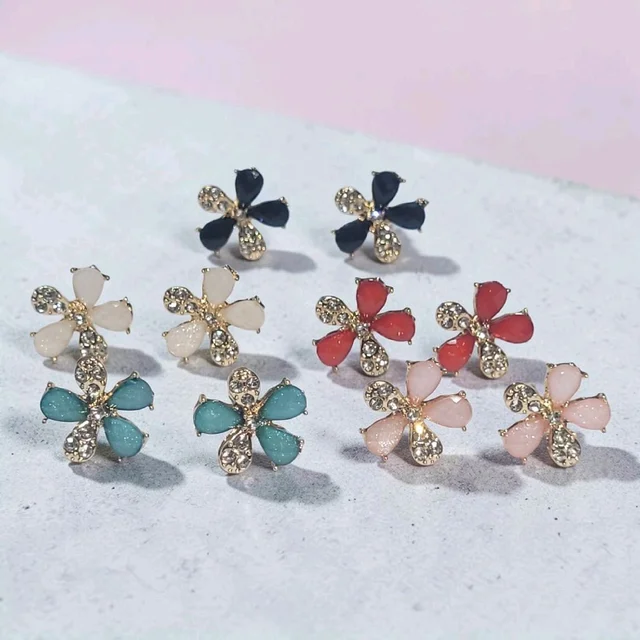 Korean / Fancy Ear Rings PFE088