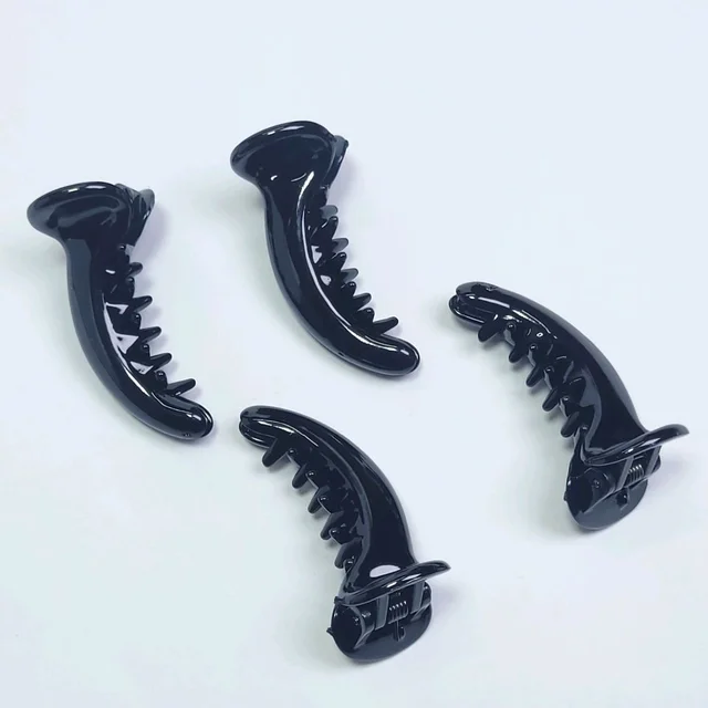 Small Mirchi Clip Black 1Pc - PMHC046
