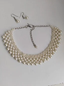 FASHIONIFYY Collar Necklace_ OffWhite - J361 - OFF white