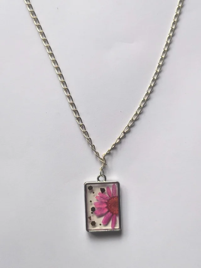 Flower rectangle pendant Pink - Razzmatazz