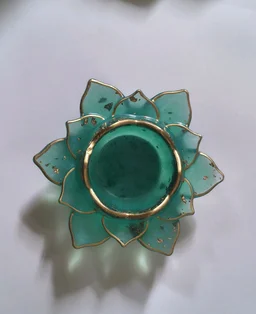 Resin Lotus T-light Holder/Candle Holder - Pine Green, 4.5" x 4.5" x 1.5"