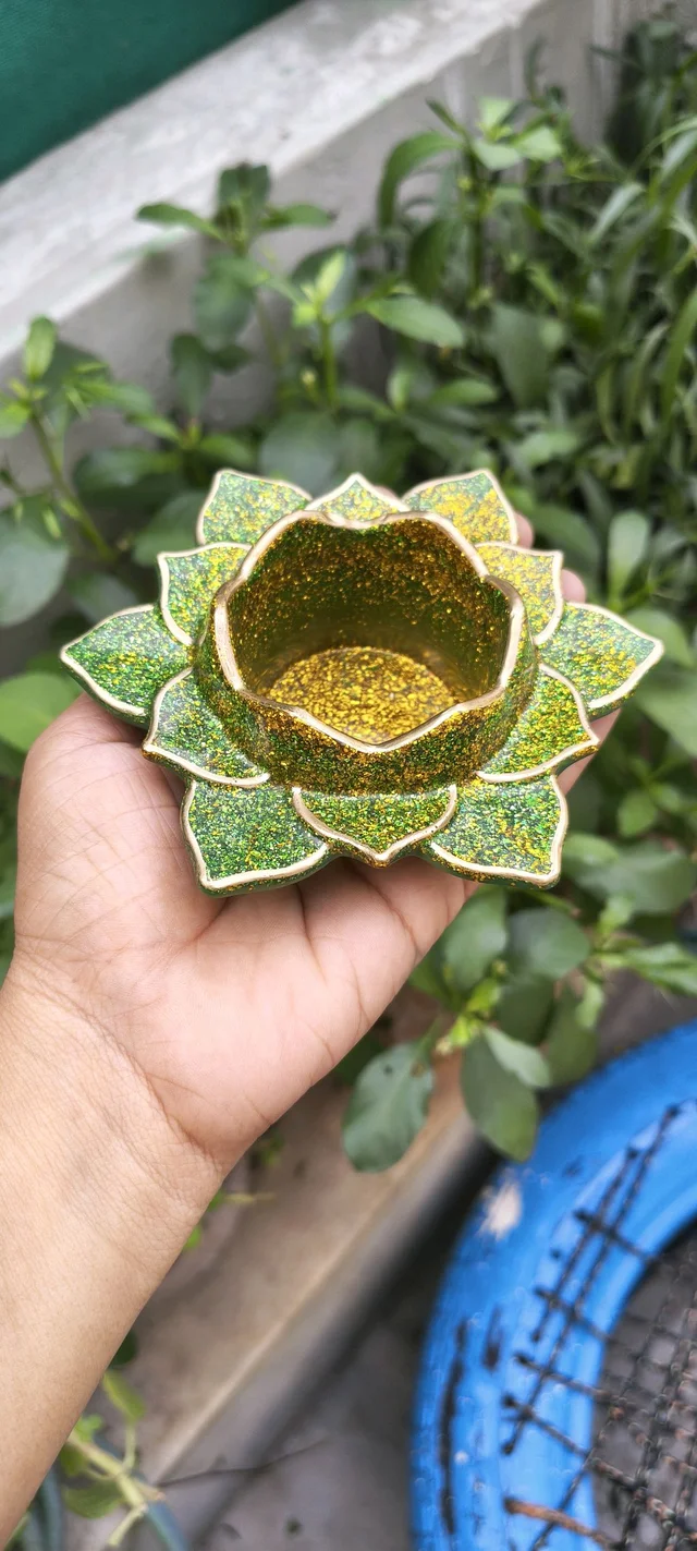 Resin Lotus T-light Holder/Candle Holder - Green, 4.5"