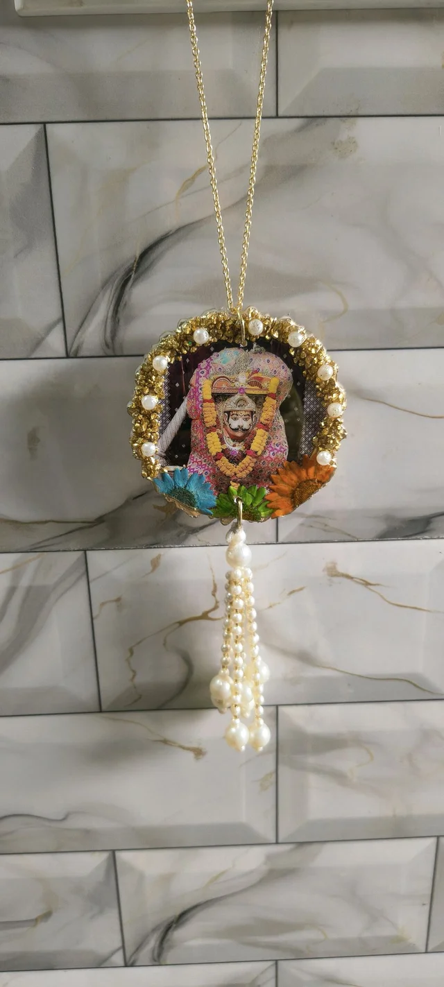 Hanuman Ji car hanging with mantra (Both side) - 3"