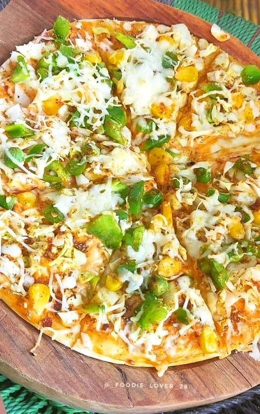 Capsicum corn cheese pizza - small