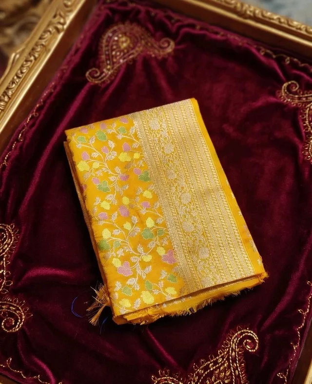 Elegant Gold Pashmina Silk Saree with Rich Zari Design With Blouse Piece 