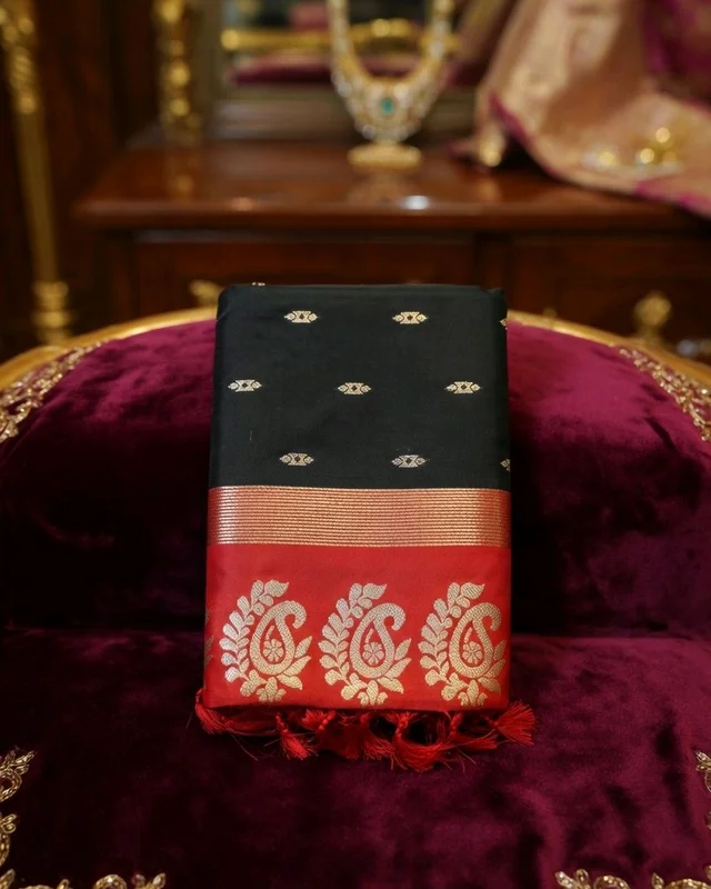 Black & Red Banarasi Style Silk Saree with Golden Zari Work - 5.5 miter, Black