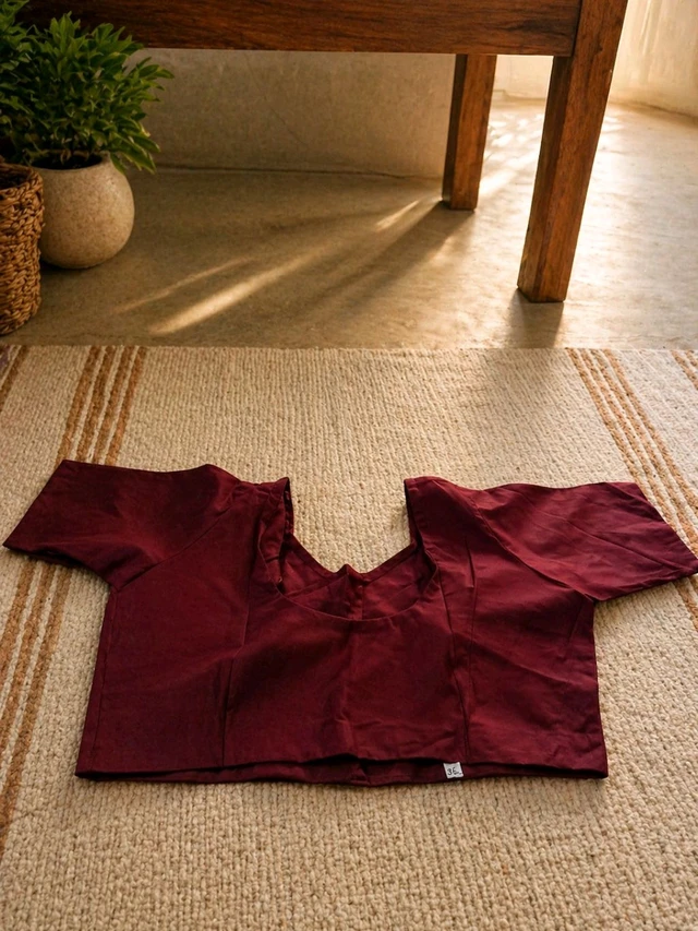 Rosewood Cotton Blouse with Front Hook and Glass Sleeves - 34 size, Rosewood
